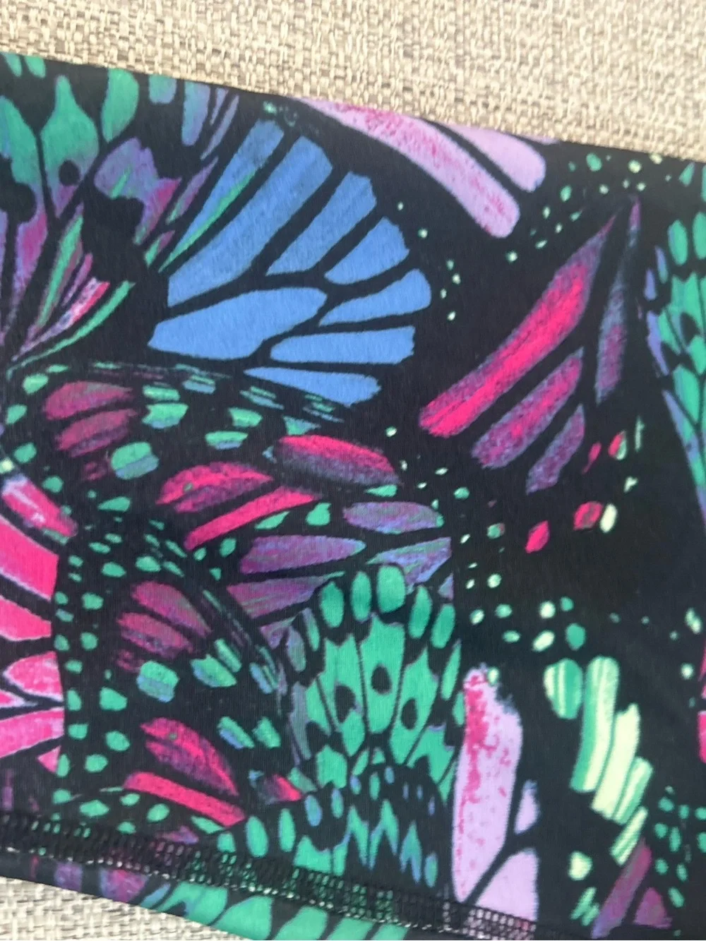 Xersion Black Active Crop Top & Pant Teal, Purple & Pink Butterfly Print. Size 6
